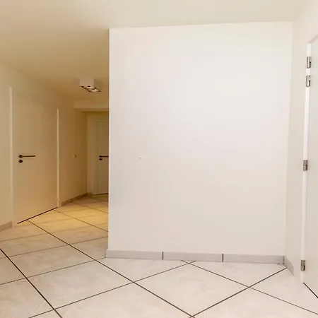 In By Marina Views * Бланкенберге