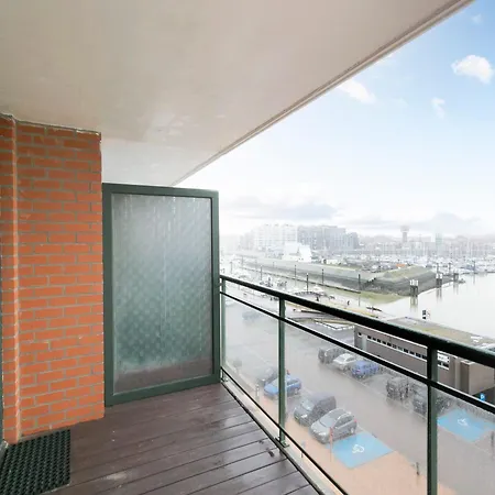 In By Marina Views Апартаменты