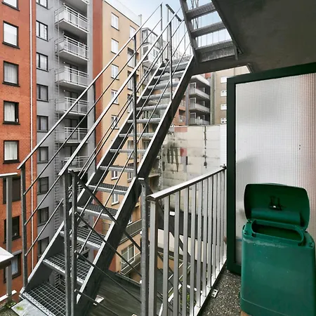 In By Marina Views Апартаменты *