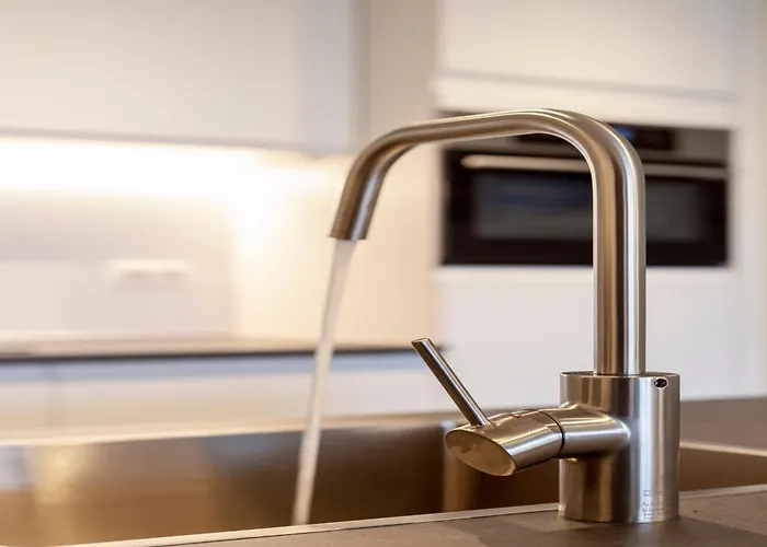 In By Marina Views 布兰肯贝赫