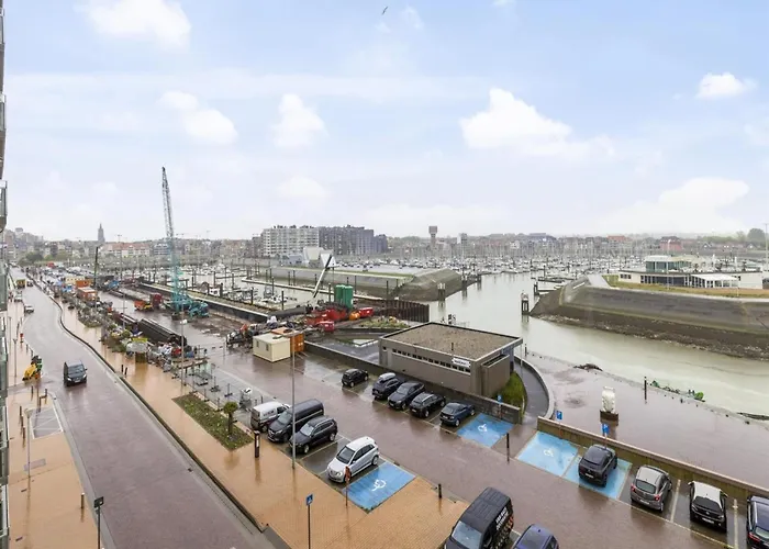 In By Marina Views 公寓 *